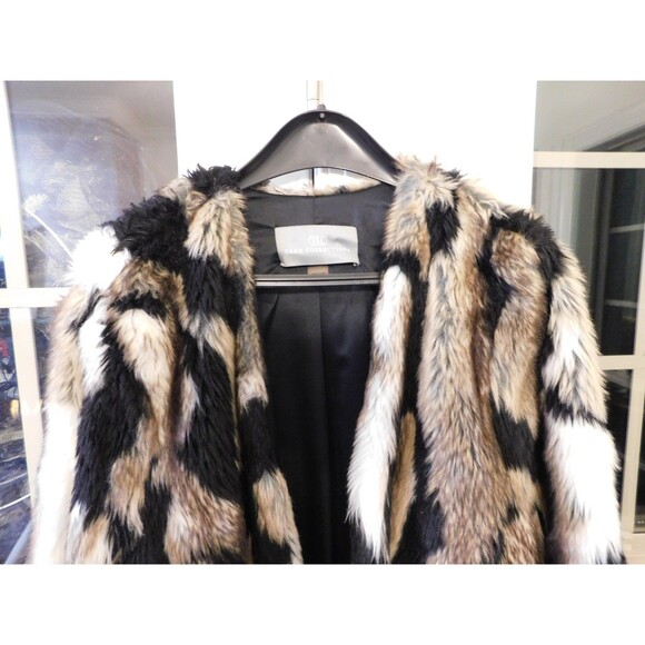 Tart Collection Multi-Color Faux Fur Jacket- L - Picture 2 of 3